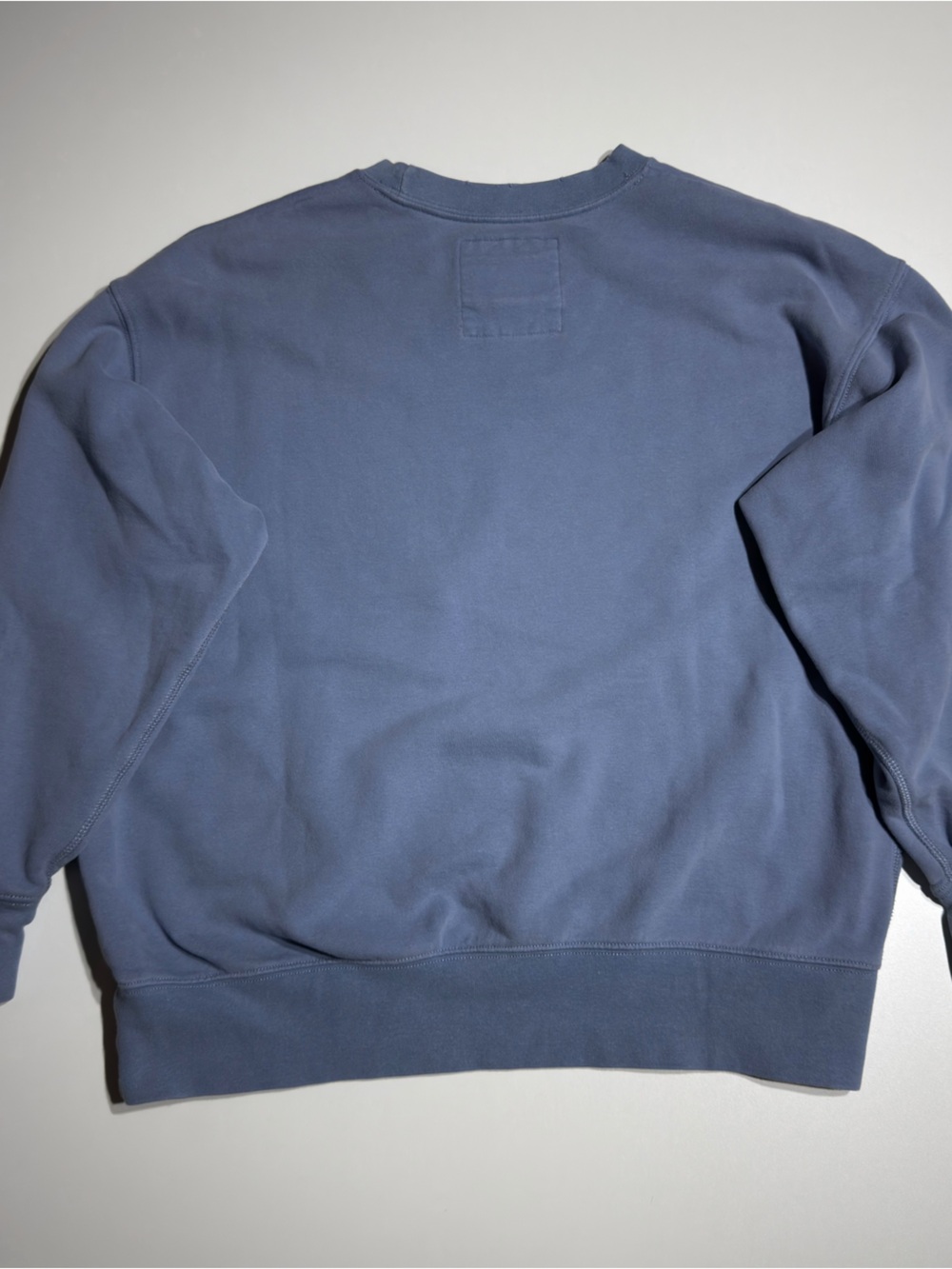 American Eagle Women’s Blue Graphic Crewneck Sweatshirt XL Relaxed Fit - Picture 2 of 6